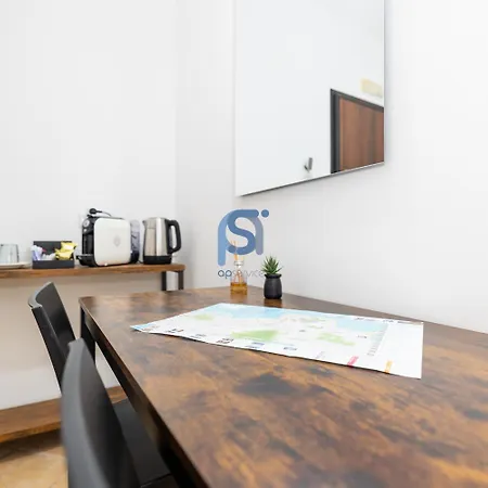 Ni Ni - Self Check In * Cefalù