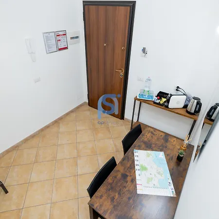 Ni Ni - Self Check In Cefalù